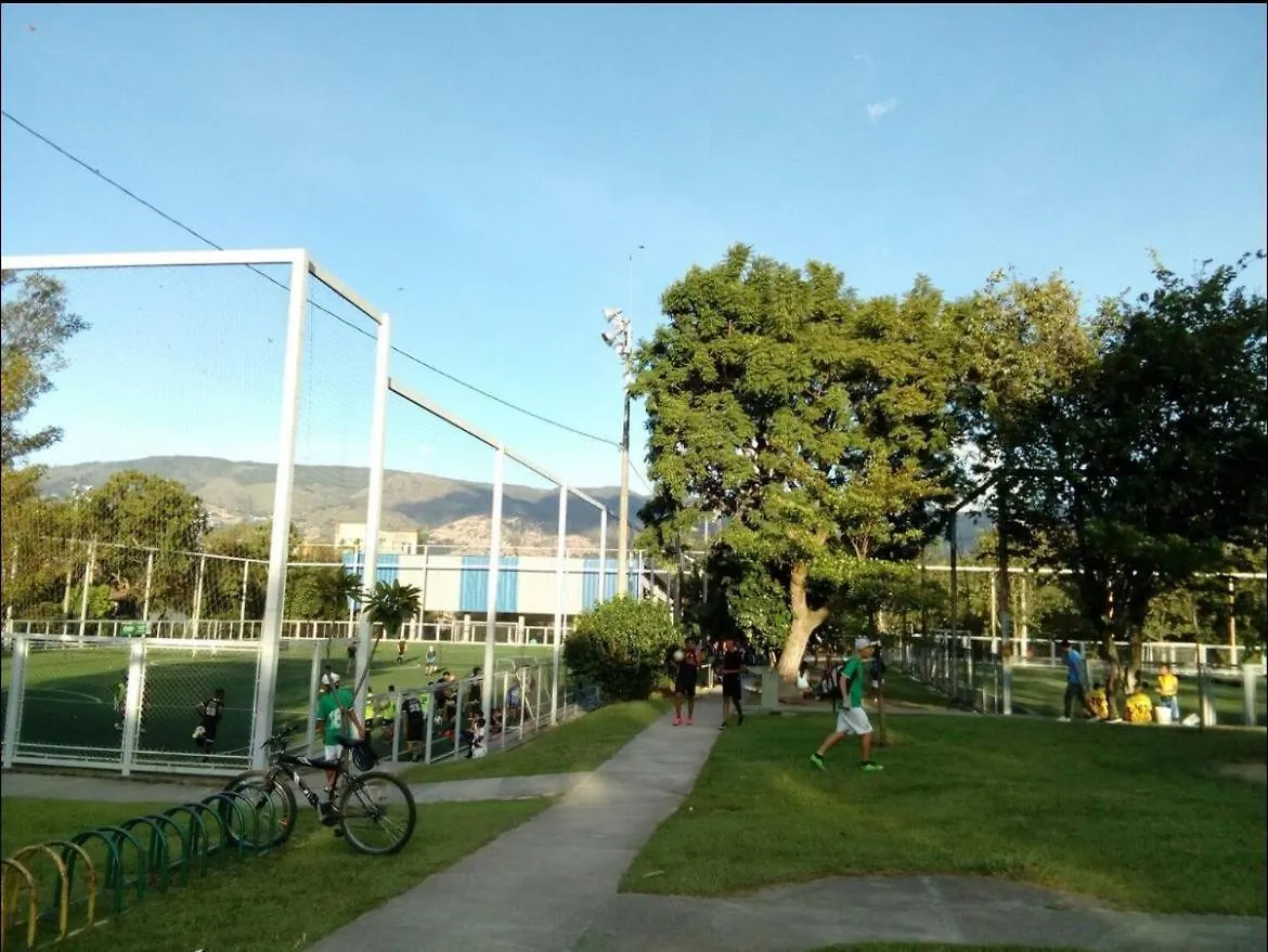 Acogedora Habitacion Privada - Belen Rosales Laureles Medellín Kolumbia